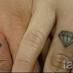 gyémánt tetoválás az ujjon 5