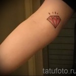 gyémánt tetoválás a kezén 4 kép