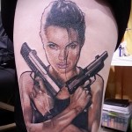 Татуировката на Анджелина Джоли - пример на снимка номер 52