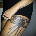 tatouage incline sur les cuisses - példakép a du tatouage fini fényképéről 02052016 2