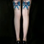 tetoválás íjak a lábakon hátsó fotó - fotó példa a kész tetoválásra 02052016 28