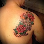 tetovaža bika na ramenu