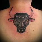 tetovaža bull back