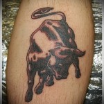 tetovaža bika na ruci