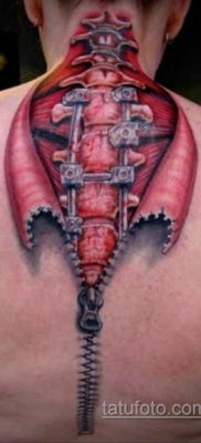 biomechanikai tetoválás a hátoldalon 2019.10.31. №014 - hátsó biomechanikai tetoválás -