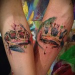 korona tetoválás a betűvel - egy fotó a kész tetoválásról - 20122015 1. szám