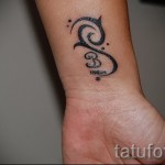 tetoválás s betű - fotó a kész tetoválásról - 20122015 # 2