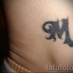 tetoválás betű m - fotó a kész tetoválásról - 20122015 № 8