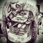 lány koponya tetoválás