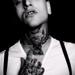 tatuaż dla facetów na szyi - przykład zdjęcia 8