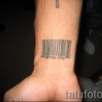 tatuaż na nadgarstku dla facetów - przykład zdjęcia 2