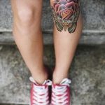 tatuaż kolana dla faceta - przykład zdjęcia 4
