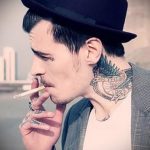 tatouages ​​pour les gars sur le cou - un exmple de photo 1