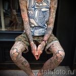 tatuaż na kolanie dla faceta 1