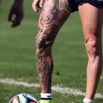 tatuaż na kolanie dla faceta 4