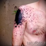 tatuaże dla facetów na ramieniu czarne 2