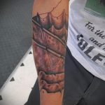 Páncél tetoválás az alkaron - példa egy kész tetoválásra 16052016 -ból 2