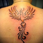Phoenix Tätowierung auf der Rückseite des Fotos - das Foto des fertigen Tätowierung 11022016 2