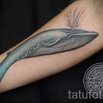 kék bálna tetoválás - fotó
