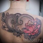 csipke tetoválás a hátán - Fotó példa a kész tetoválásra 1