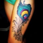 csipketetoválás a lábán toll - Fotó példa a kész tetoválásra 1