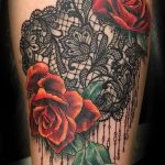 Rose Tattoo mit Spitze - Foto Beispiel des fertigen Tätowierung 1
