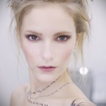 лястовична татуировка на ключицата - Пример за снимка 3