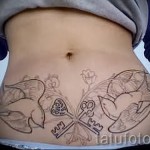 татуировка на лястовица по корема - пример за снимка 1