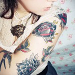 татуировка на лястовица на ръка - снимка пример 19