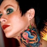 татуировка на лястовица на врата - снимка пример 26