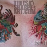 татуировка на лястовица на гърдите - пример за снимка 49