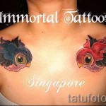 татуировка на лястовица на гърдите - пример за снимка 68