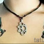 лястовична татуировка на ключицата - пример за снимка 8