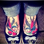 татуировка на лястовица на крака - пример за снимка 24