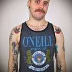 татуировка на лястовица на рамо - снимка пример 3