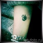 tatu-lebed-na-ruke-foto-primer-gotovoj-tatuirovki-13115-tatufoto-ru