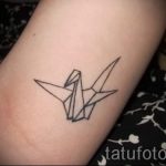 tatu-lebed-origami-foto-primer-gotovoj-tatuirovki-3120-tatufoto-ru