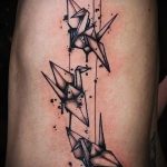 tatu-lebed-origami-foto-primer-gotovoj-tatuirovki-9126-tatufoto-ru