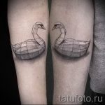 tatu-lebed-foto-primer-gotovoj-tatuirovki-23070-tatufoto-ru