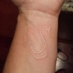 tatu-lebed-na-zapyaste-foto-primer-gotovoj-tatuirovki-4096-tatufoto-ru