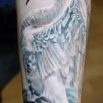 tatu-lebed-na-ruke-foto-primer-gotovoj-tatuirovki-3105-tatufoto-ru