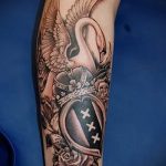 tatu-lebed-na-ruke-foto-primer-gotovoj-tatuirovki-4106-tatufoto-ru