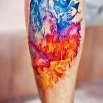 Oroszlán tetoválás a lábán - színes robbanás