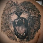 oroszlán tetoválás fotó - lehetőség vigyorral
