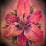 Tattoo-Royal-Lilie-Foto eksempliel der Tätowierung 13072016 1