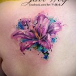 tatovering lilje akvarel - fotoeksempel på en tatovering fra 13072016 3