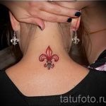 Französisch Lilie Tattoo - Foto eksempliel der Tätowierung 13072016 2