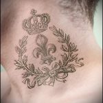 heraldische Lilie Tattoo - Foto eksempliel der Tätowierung 13072016 1