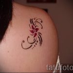 kleines Tattoo Lilie - Foto eksempliel der Tätowierung 13072016 1