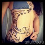 Lilie Tattoo auf dem Bauch - Foto eksempliel der Tätowierung 13072016 1